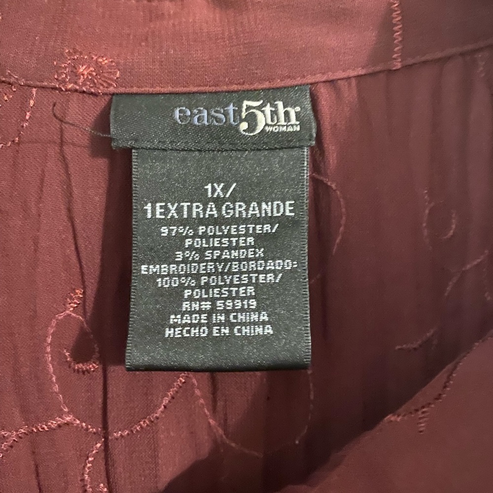 East 5th Pleated Burgundy Button Down Top - Picture 3 of 5